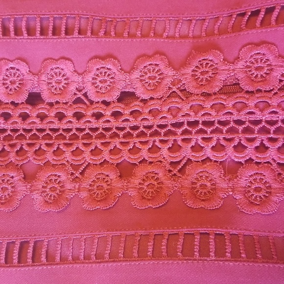 Burgundy lace dress. - Picture 8 of 8